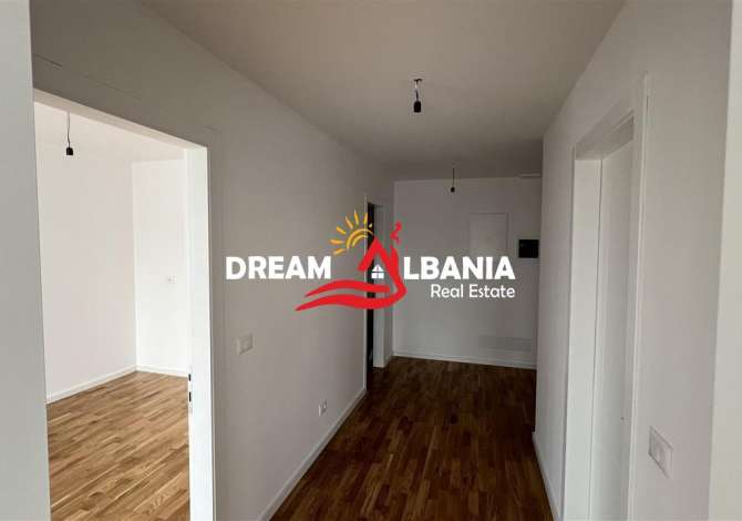 Ambient biznesi me qera 3+1 ne Tirane - 1,550 Euro