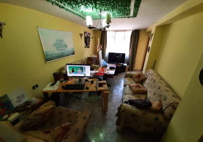 Shtepi ne shitje  ne Tirane, 1+1, Mobilimi E mobiluar, Pagesa 56,000  Euro.