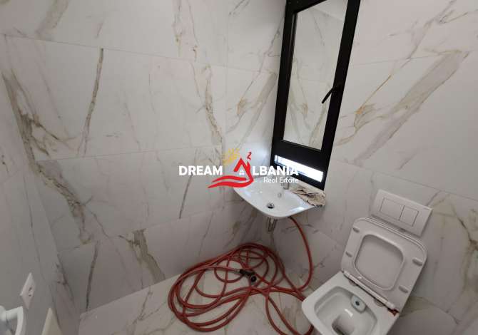 Ambient biznesi me qera 3+1 ne Tirane - 3,500 Euro