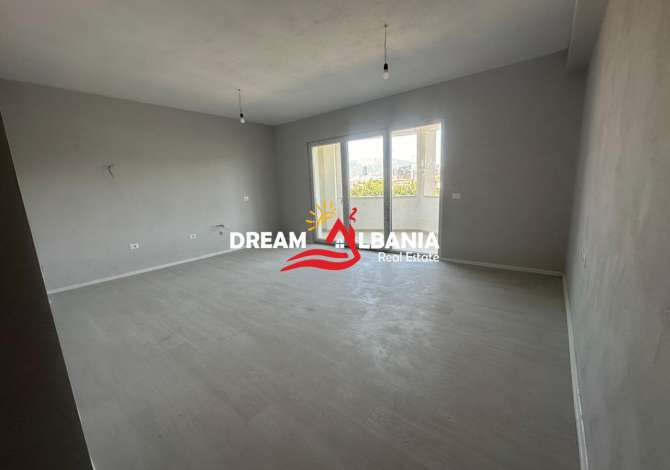 Ambient biznesi me qera 3+1 ne Tirane - 50,000 Leke