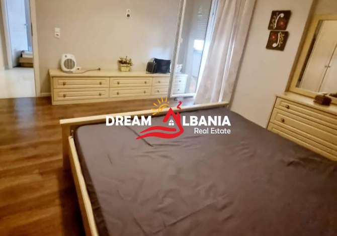 Shtepi me qera Apartament ne Tirane, 3+1, Mobilimi E mobiluar, Pagesa 800  Euro.