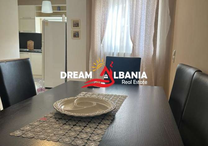Shtepi me qera Apartament ne Tirane, 3+1, Mobilimi E mobiluar, Pagesa 800  Euro.