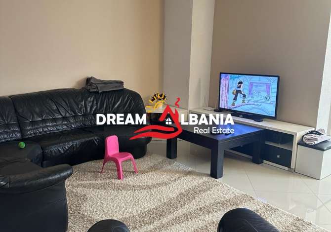Shtepi me qera Apartament ne Tirane, 3+1, Mobilimi E mobiluar, Pagesa 800  Euro.