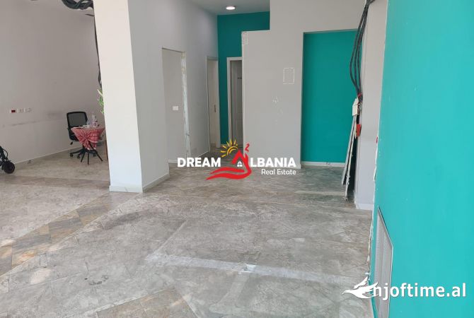 Ambient biznesi me qera 1+1 ne Tirane - 2,900 Euro
