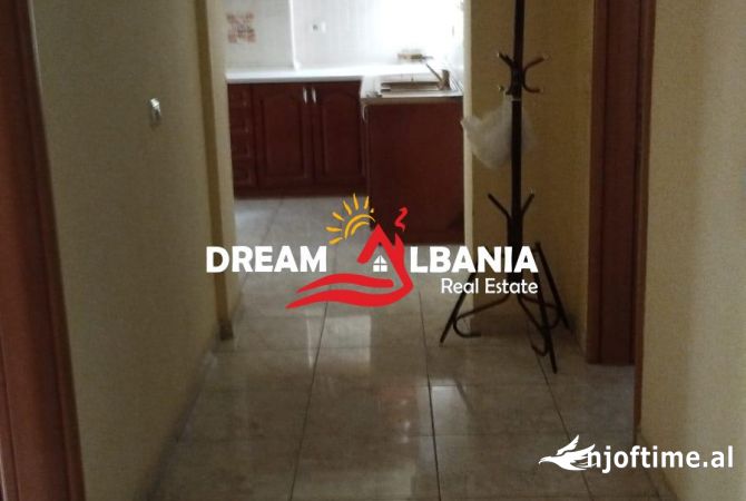 Shtepi me qera 2+1 ne Tirane - 450 Euro