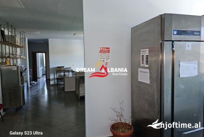 Ambjent biznesi me qera ne Kombinat, rruga Llazi Miho (ID 4281247)