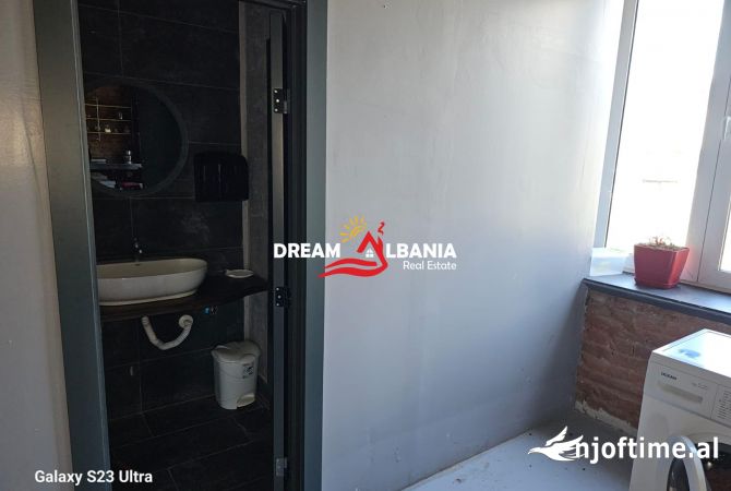 Ambjent biznesi me qera ne Kombinat, rruga Llazi Miho (ID 4281247)