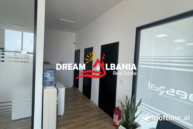 Jepet me qera ambient zyrash 200 m2 dhe 3 poste parkimi ne Mezez, prane Top Channel (ID 42611168)