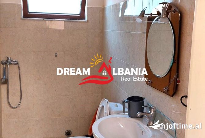 Shtepi ne shitje Shtepi Private ne Tirane, 3+1, Mobilimi E mobiluar, Pagesa 257,000  Euro.