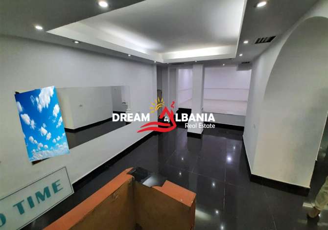 Dyqan me qera Rr. E Durresit ne Tirane (ID 4271621)