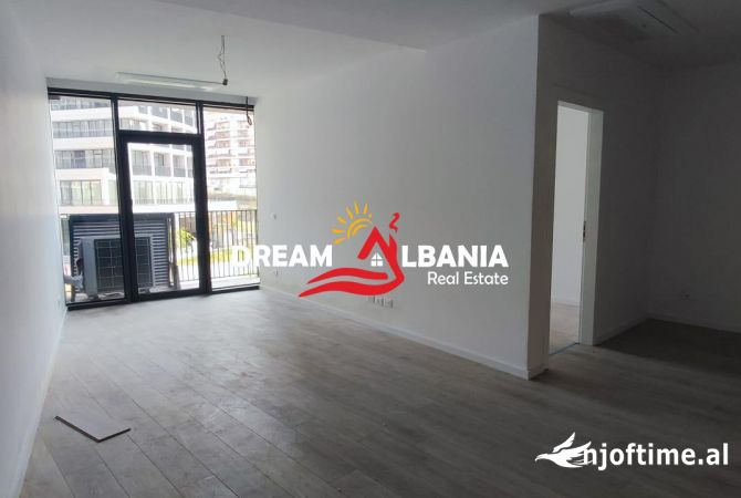 Ambient biznesi me qera 3+1 ne Tirane - 1,300 Euro