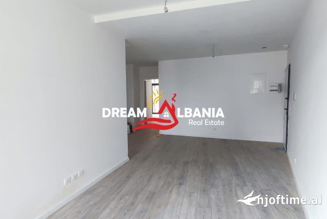 Ambjent Biznesi me Qera ne Rezidencen Lake View, perballe Liqenit Artificial ne Tirane (ID 42611170)