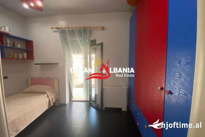Shtepi ne shitje Apartament ne Tirane, 2+1, Mobilimi E mobiluar, Pagesa 170,000  Euro.
