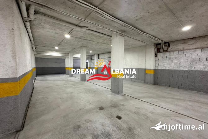 Ambient biznesi ne shitje 4+1 ne Tirane - 700,000 Euro