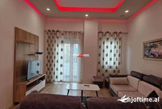 Shtepi me qera 2+1 ne Tirane - 700 Euro