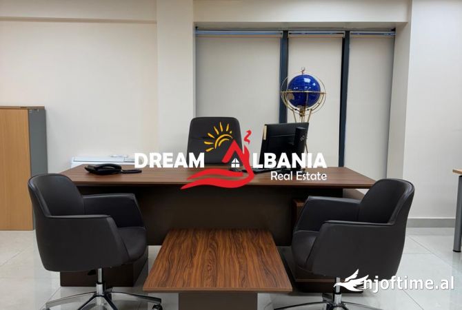 Ambient biznesi me qera 3+1 ne Tirane - 1,500 Euro