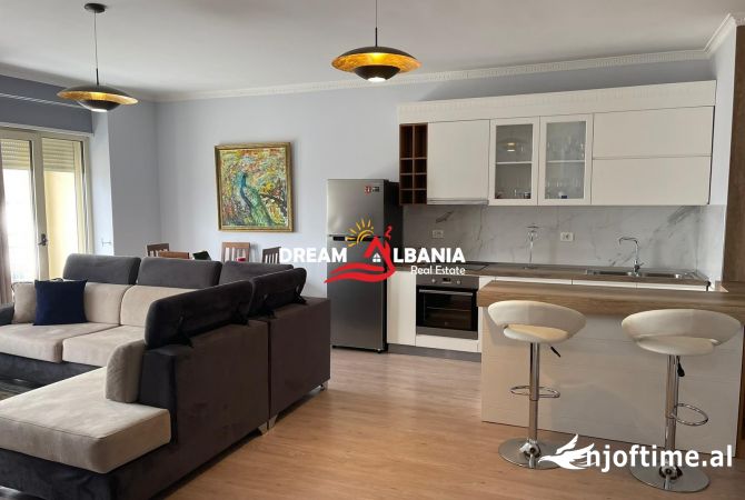 Shtepi me qera 2+1 ne Tirane - 700 Euro