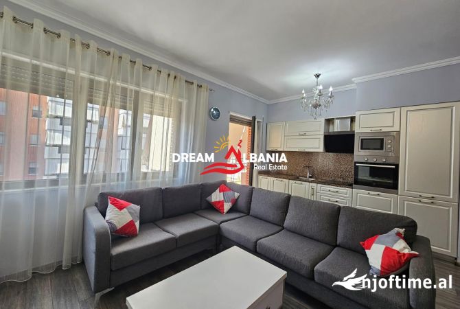 Casa in affitto 3+1 a Tirana - 1,000 Euro
