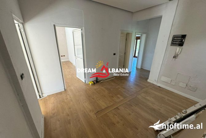Shtepi me qera 5+1 ne Tirane - 2,500 Euro