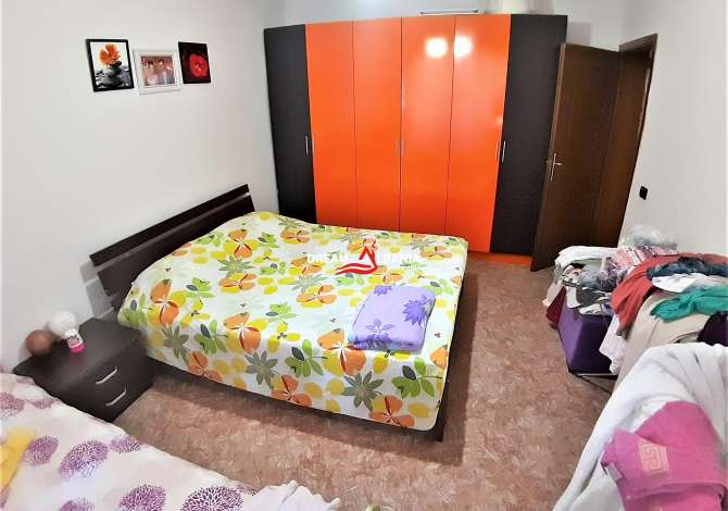 Shtepi ne shitje  ne Tirane, 1+1, Mobilimi Bosh, pa mobiluar, Pagesa 58,000  Euro.