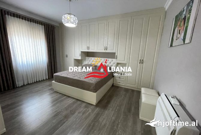 Shtepi me qera Apartament ne Tirane, 2+1, Mobilimi E mobiluar, Pagesa 600  Euro.