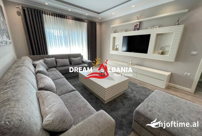Shtepi me qera 2+1 ne Tirane - 600 Euro