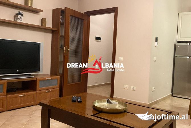 Shtepi me qera 1+1 ne Tirane - 550 Euro