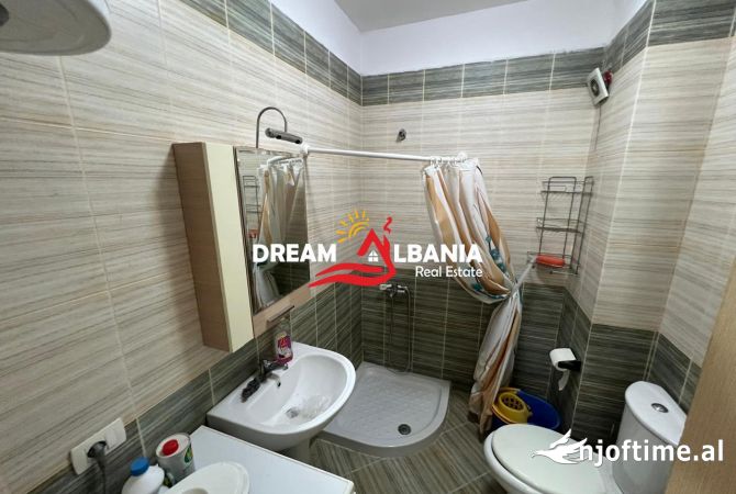Shtepi ne shitje Apartament ne Tirane, 2+1, Mobilimi E mobiluar, Pagesa 108,000  Euro.
