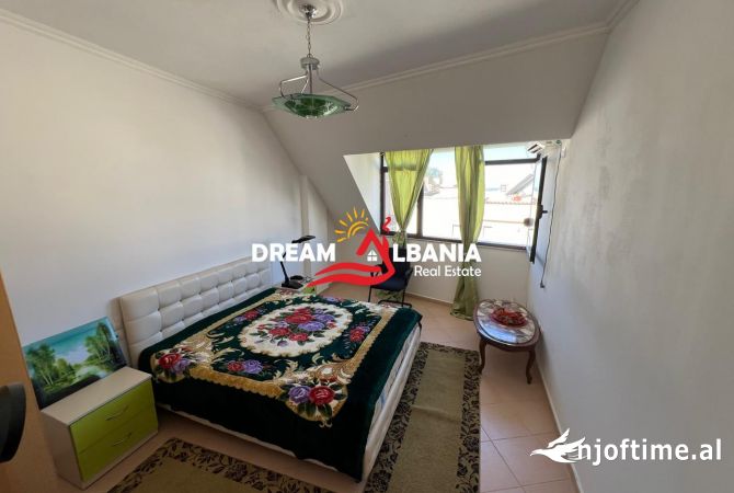 Shtepi ne shitje Apartament ne Tirane, 2+1, Mobilimi E mobiluar, Pagesa 108,000  Euro.