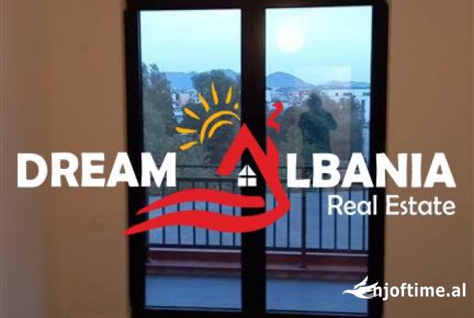 Ambient biznesi me qera 3+1 ne Tirane - 530 Euro