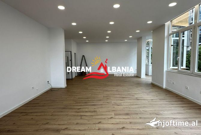 Ambient biznesi ne shitje 3+1 ne Tirane - 230,000 Euro