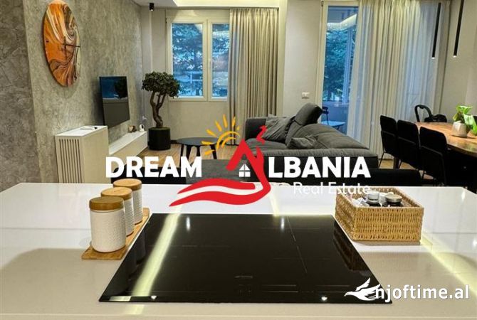 Shtepi ne shitje Apartament ne Tirane, 2+1, Mobilimi E mobiluar, Pagesa 249,000  Euro.