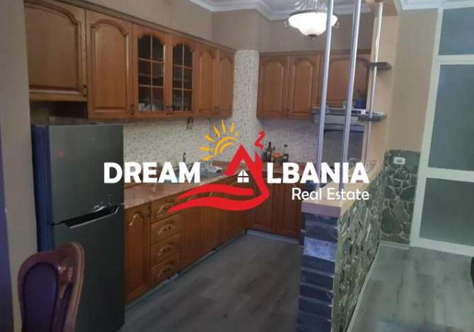 Shtepi ne shitje  ne Tirane, 2+1, Mobilimi E mobiluar, Pagesa 144,000  Euro.