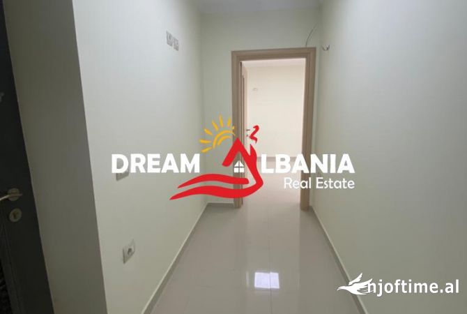 Ambient biznesi me qera 3+1 ne Tirane - 600 Euro