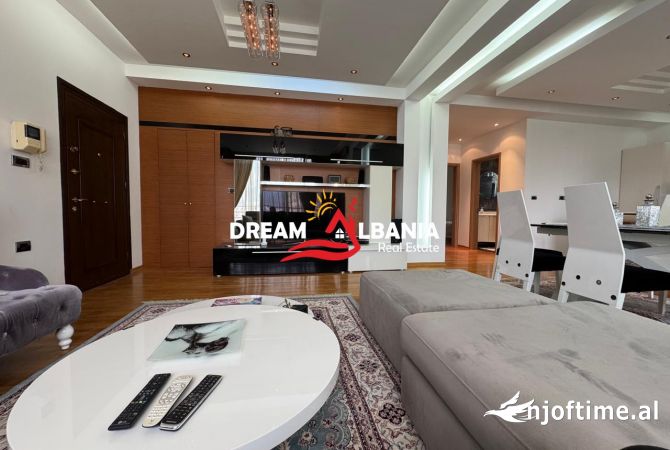 Shtepi me qera 2+1 ne Tirane - 2,000 Euro
