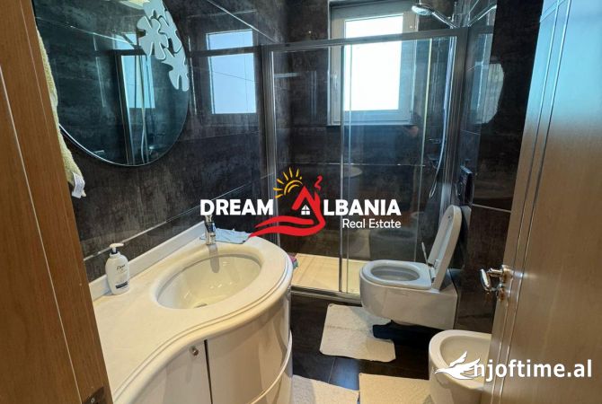 Shtepi me qera Apartament ne Tirane, 2+1, Mobilimi E mobiluar, Pagesa 2,000  Euro.