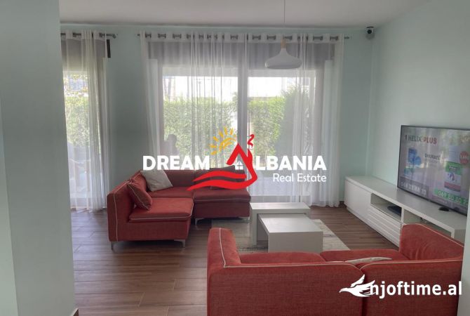 Shtepi me qera 3+1 ne Durres - 3,000 Euro