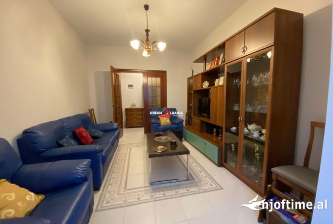 Shtepi me qera 2+1 ne Tirane - 750 Euro