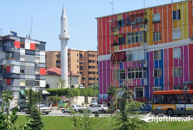 Ambient biznesi ne shitje 4+1 ne Tirane - 30,000 Euro