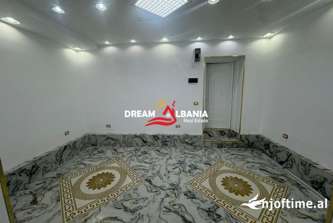 Ambient biznesi me qera 1+1 ne Tirane - 900 Euro