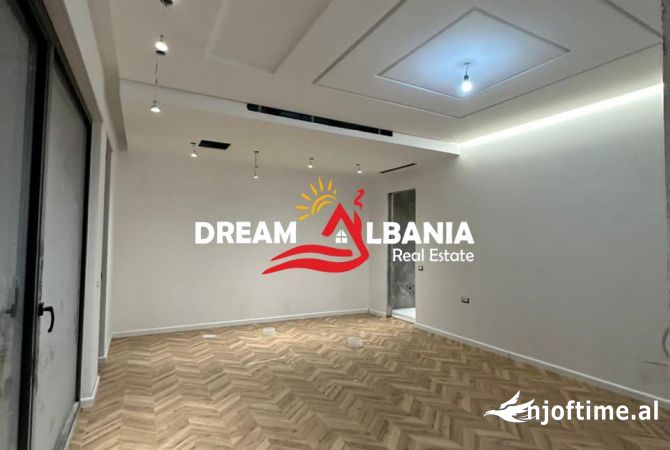 Ambient biznesi me qera 3+1 ne Tirane - 2,200 Euro