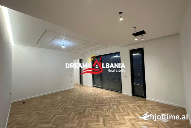 Ambient biznesi me qera 3+1 ne Tirane - 2,200 Euro