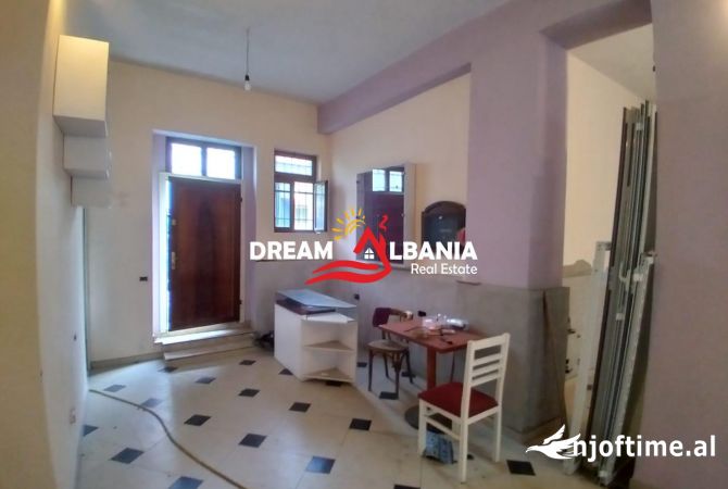 Ambient biznesi ne shitje 1+1 ne Tirane - 90,000 Euro