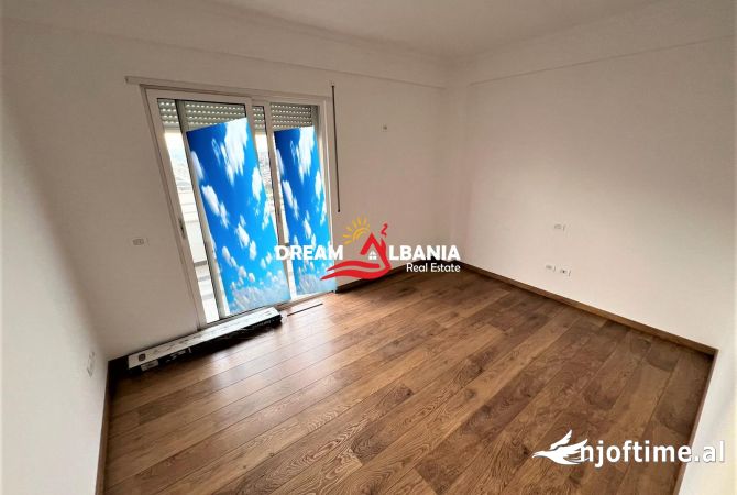 Shtepi ne shitje Apartament ne Tirane, 2+1, Mobilimi Bosh, pa mobiluar, Pagesa 115,000  Euro.