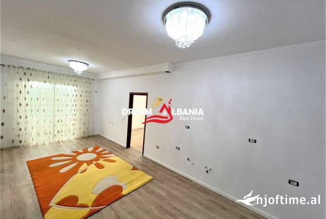 Shtepi ne shitje Apartament ne Tirane, 2+1, Mobilimi E mobiluar, Pagesa 92,000  Euro.