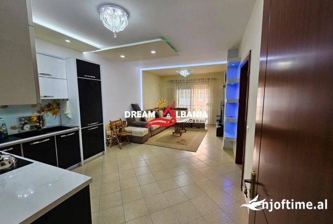 Shtepi me qera 2+1 ne Tirane - 550 Euro