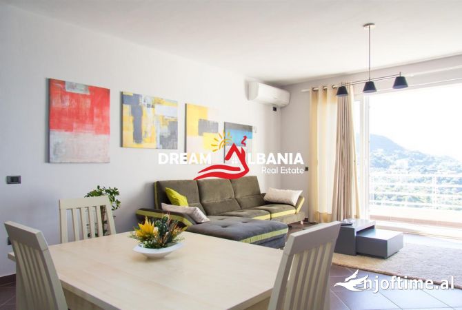 Shtepi me qera Apartament ne Tirane, 3+1, Mobilimi E mobiluar, Pagesa 1,000  Euro.