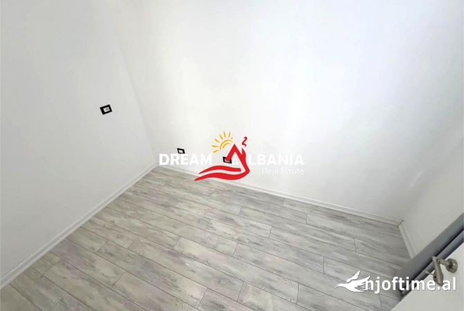 Shtepi ne shitje Apartament ne Tirane, 3+1, Mobilimi E mobiluar, Pagesa 275,000  Euro.