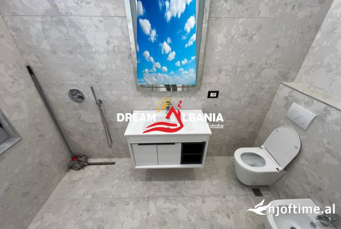 Shtepi ne shitje Apartament ne Tirane, 3+1, Mobilimi E mobiluar, Pagesa 275,000  Euro.