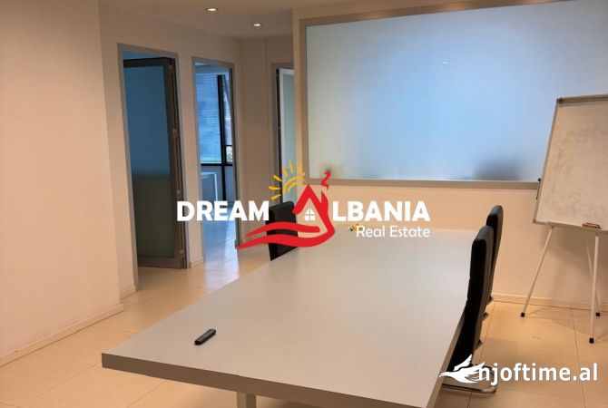 Ambient biznesi ne shitje 3+1 ne Tirane - 340,000 Euro